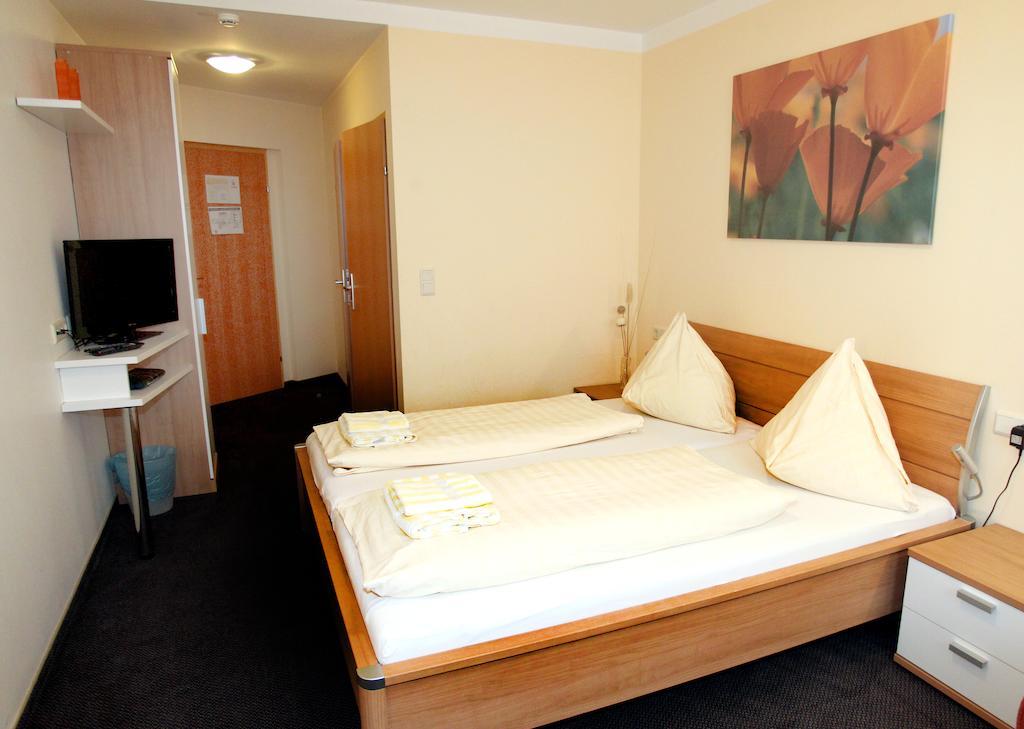 Pension Tennisweber Schwechat Quarto foto